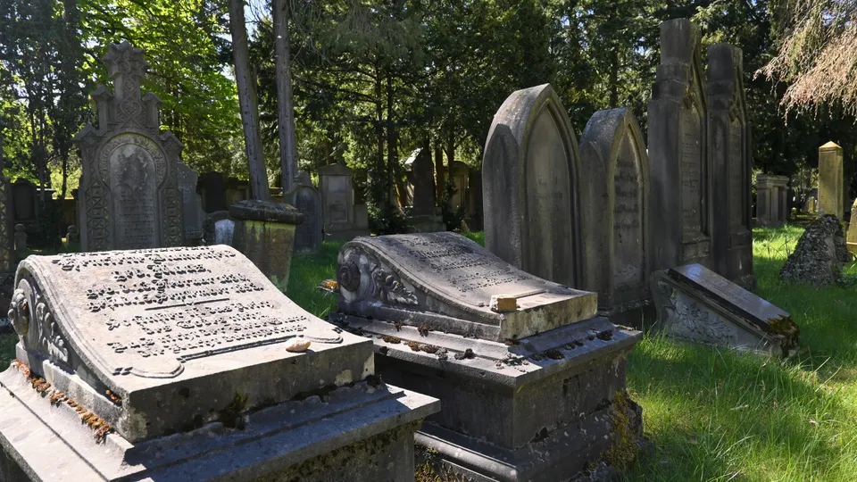 Johannisfriedhof Grabmale